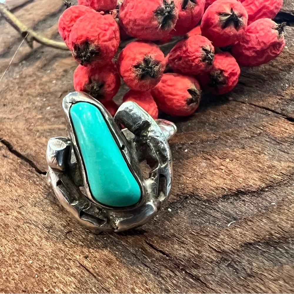 Native Dainty Navajo Zuni Turquoise Ring Sterling Green Blue 3.5 Horseshoe